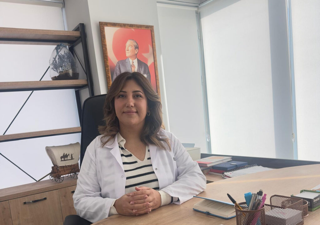 Ben Kimim ?                                                           Uzman Fizyoterapist Gül Fidan Demir         Bilimsel Yaklaşım, Profesyonel Destek